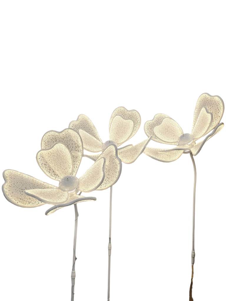 flowers stand décor